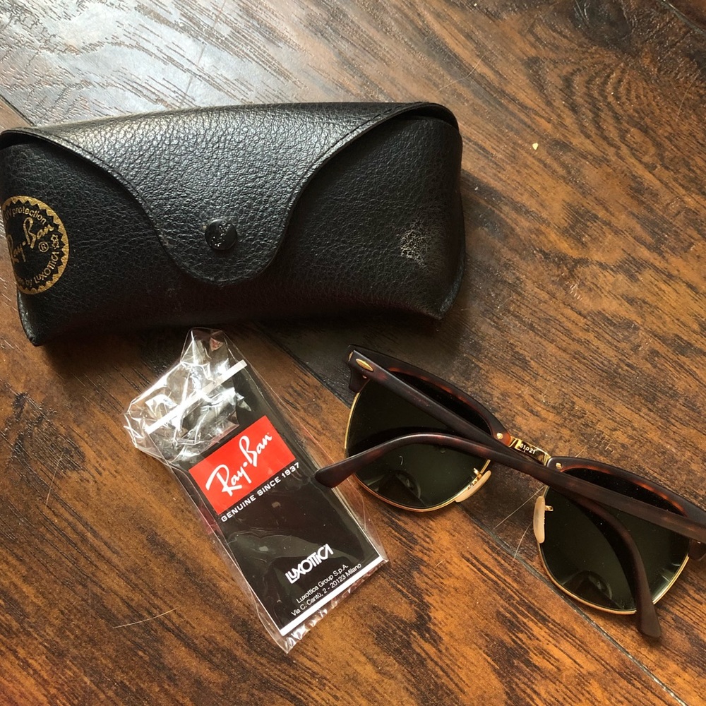 LIKE NEW TORIOSEHELL CLASSIC RAYBAN CLUBMASTER SUNGLASSES - Picture 4 of 4